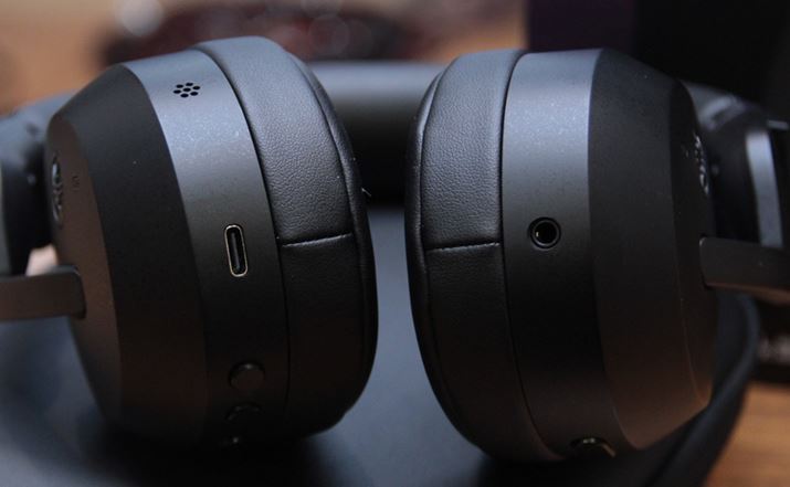 3.5mm̃sWbNBLɂAiO͂\