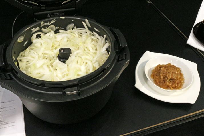 Fʂ˂͎j[ɗpӂĂ̂ŁAXCXʂ˂Ȃׂɓ邾Bʂ˂5u߂ĂAFʂ˂͎ʐ^ɎʂĂ邭炢̕ʂɂȂĂ܂̂łA̍Ƃ͖{ɂ܂cc