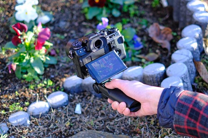 uX-T5vɁuTG-BT1v𑕒ĎBeB[|WVŎBĂ邪AЎł肵\ŃVb^[؂ABł