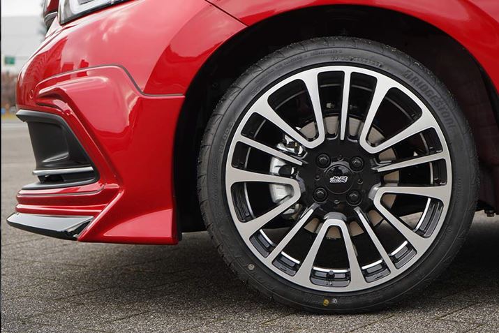 uMDEvƌĂ΂17C`zC[i7J^CZbg60j́A4{215,600~Bgݍ킳^C̓uaXǵu|eU Adrenalin RE004vŁAnhȌ܂ȂǁA肪ς܂