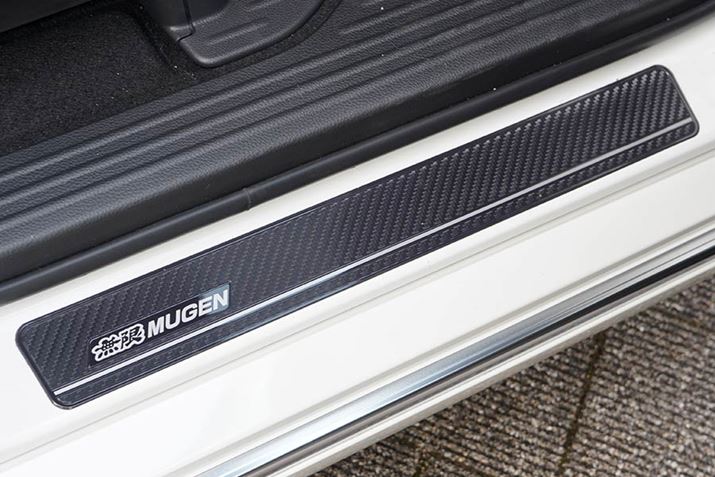 uXJbtv[gv̓J[{plɁuvSfUCBtg2Zbg13,200~