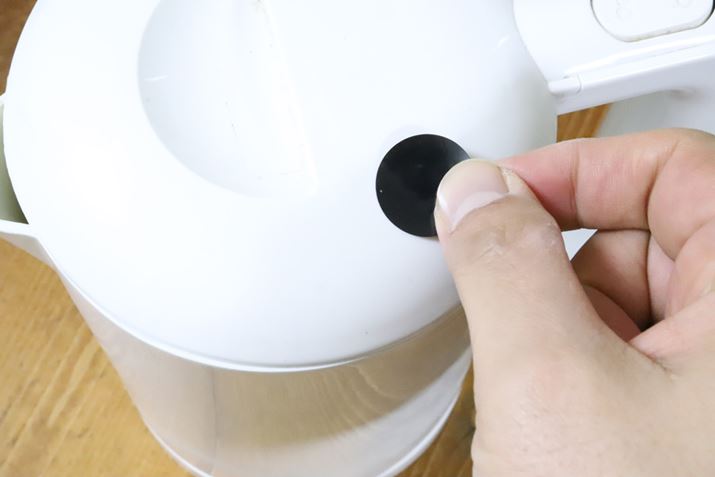 ݒ芮A^Ogꏊɓ\΁AI gĂdCPg̃t^Ƀy^Ɠ\Ă܂B uMM-NFCTv̓쉷x0`70xɑΉĂ܂Bʐ^̊ł͐ɓ삵܂AgpɂĂ͉e邩܂̂łӂ