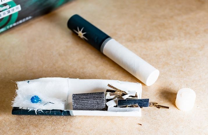 XeBbN̗lqBJvZݍ܂ꂽtB^[AYñtB^[AꂽV[ggtiɋЁjAƂu^