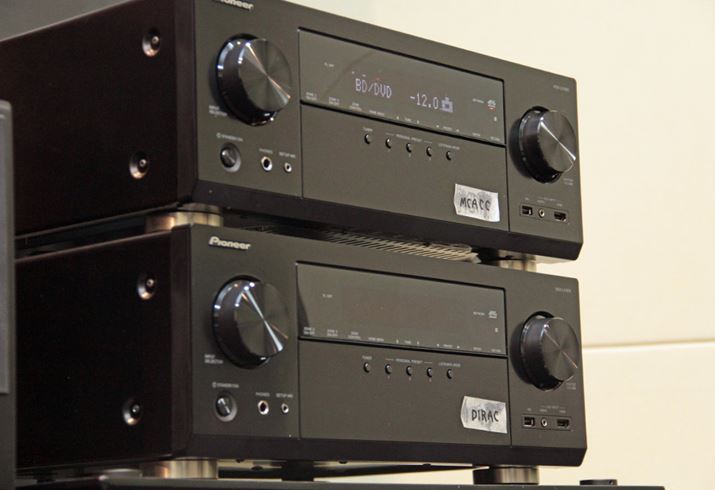 uAdvanced MCACCvƁuDirac Livev͔rł̗pƂȂ邽߁AuVSX-LX305v2pӁBꂼ̋@\Ŏ␳̂𕷂ׂ