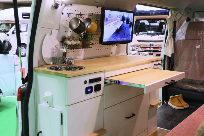 õe[ũTChɃIvṼVN𑕔BVN̎֌́AԊOłgV[֌ɕύXĂ