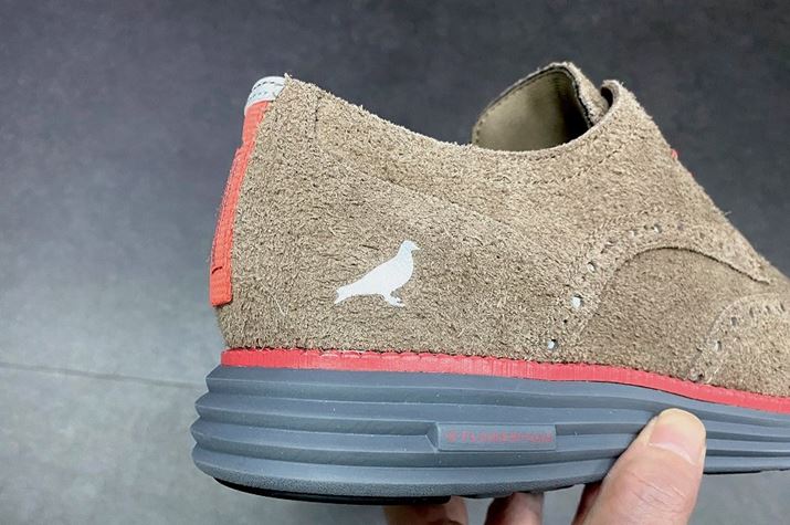 q[́uPIGEONACRvtN^[ŔzAÈłł݊As[