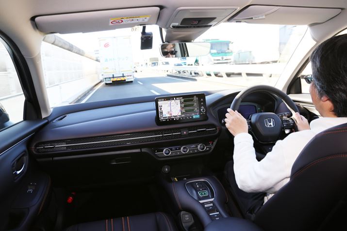 uZR-Vv́AH̃R[i[ȂǂɂĂmɃg[XĂASUVɂ肪ȕs肳Ȃǂ͊Ȃ