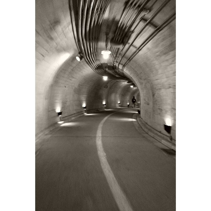 ̓ɂ͌܂Bʉ߂uܓc̑glvɑ͂܂B̃gl\āAv킸_voĂ܂܂GR IIIAvOAEAF2.8A1/8bAISO400AzCgoXFzAC[WRg[Fmg[A28mmBeʐ^i4000×6000A12.8MBj