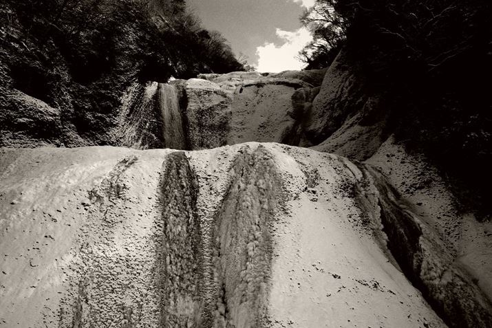 ŌɌW]䂪ܓc̑ł߂Œ߂|CgłA傫28mmł͓؂ȂI ƂƂŁAŐ؂Ă݂邱ƂGR IIIAvOAEAF5.6A1/400bAISO400A+0.3EVAzCgoXFzAC[WRg[FnCRgXgA28mmBeʐ^i6000×4000A13.0MBj