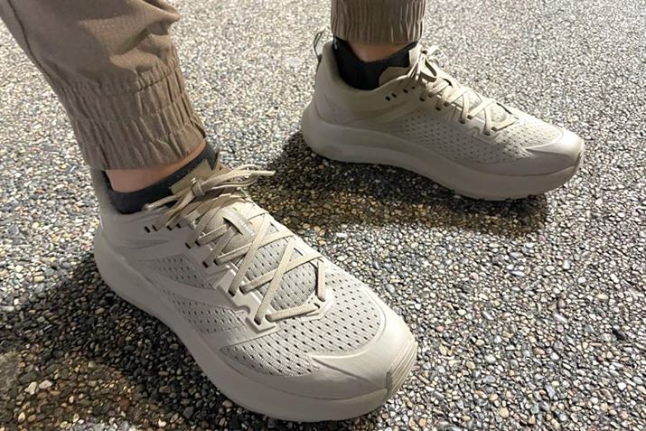 uxVeB tH[hvۂɗđĂ݂I