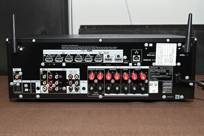 \j[uSTR-AN1000ṽobNplB7.1chfƂƂŁA[q͈ӊOɗ]T̂݌vBTuE[n[p̃vAEg2ڂĂ邪A2nƂMo͂`BAiO͂ꉞpӂĂ邪A4KAvR͏ȗĂ