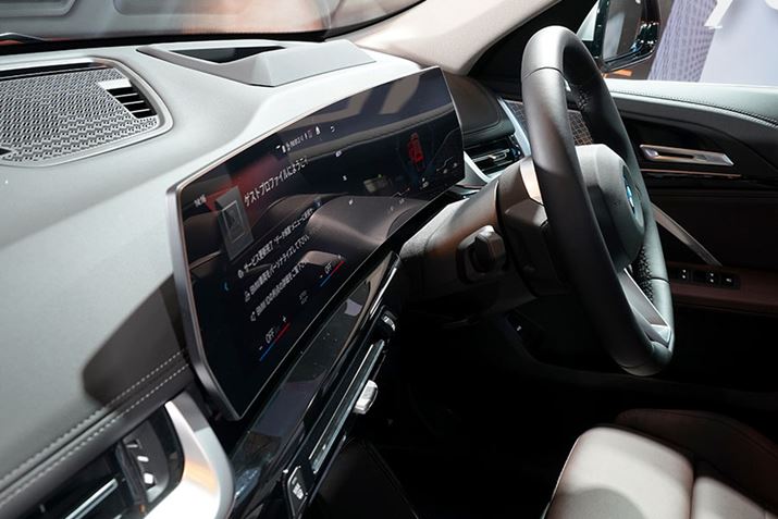 ۓI1pl̃J[uhEfBXvCBv̑̂قƂǂ̓^b`plōs܂