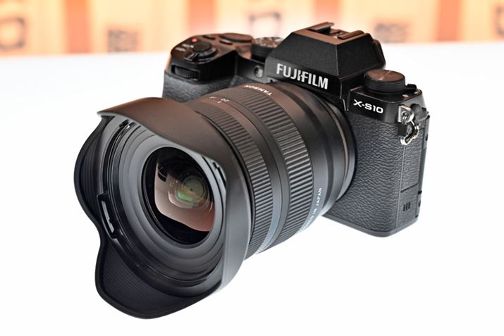 ^́u11-20mm F/2.8 Di III-A RXD (Model B060)v̕xmtCX}Egp̊J𔭕\BAPS-C~[Xp̏^EyʂȑaELpY[YŁAłɃ\j[E}EgpĂBxmtCX}Egp2023Nt̔\肾