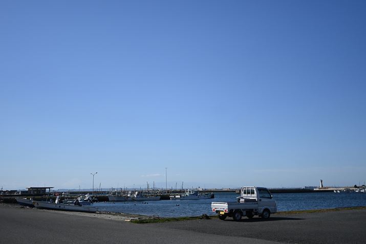 JF2.8ŎBeĂ邪AtTCY@iFXtH[}bg@jقǂ̎ӌ͌ȂBuY̔ƂvgĎBeł̂AtTCYp̃YAPS-C@Ŏgp郁bĝЂƂZ fcANIKKOR Z 26mm f/2.8A35mmZ39mmAF2.8A1/4000bAISO100AWBFVAsN`[Rg[FX^_[hAANeBuD-CeBOFȂABlbgRg[FWA䂪ݕ␳FAܕ␳FABeFR~zBeʐ^i5568×3712A8.4MBj