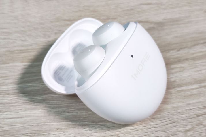 pƃXjOp̗̎g\ȁuComfoBuds MinivBɓoꂵuComfoBuds Zv炳ȂRpNgi߂Ƃ