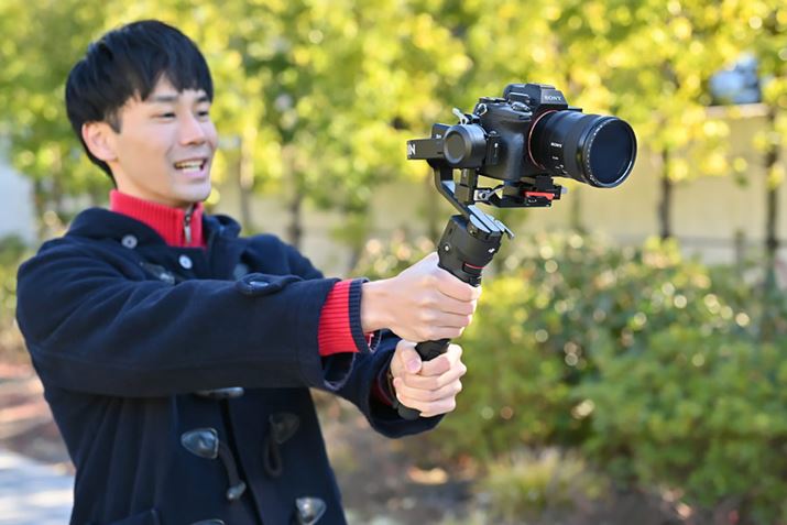 3艻ASY̗pA肵BX^rCU[̏dSSɈʒu݌vɂȂĂ̂萫߂ĂBobe[͓^Cvie2450mAhjŁA쓮Ԃ͍ő10ԁB1Beɂ\ɑΉłobe[\