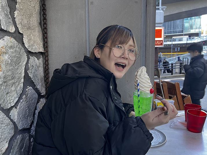  4ׂāuiPhone 13vŎBe