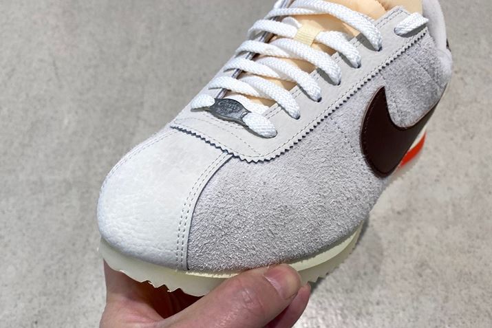 ㎿ȃXG[hCɁA^uU[đl͋̕C