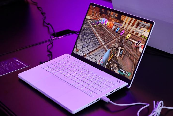 uROGvV[Y̒łlCւuROG Zephyrus G14v