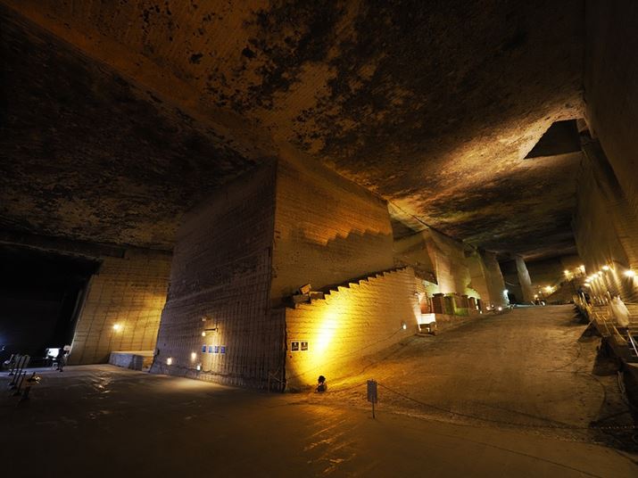 OM-1AM.ZUIKO DIGITAL ED 7-14mm F2.8 PROA7mmi35mmZ14mmjAiDAEAF2.8A1/2bA-0.3EVAISO400AzCgoXFI[gAdオݒFVividBeʐ^i5184×3888A5.1MBj