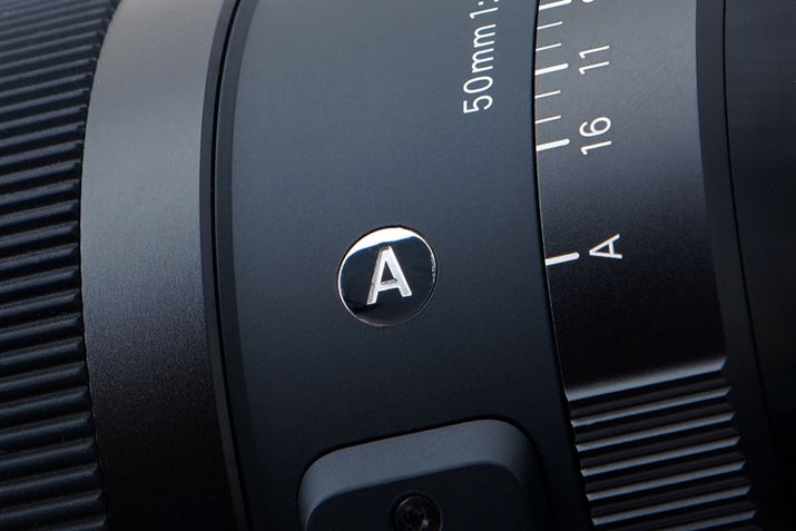 u50mm F1.4 DG DNṽv_NgĆuArtvłBuAṽ}[ŃAō̌w\ƖLȕ\͂ɒ͂ĊJꂽAVO}̍ō􃌃Y̏؂