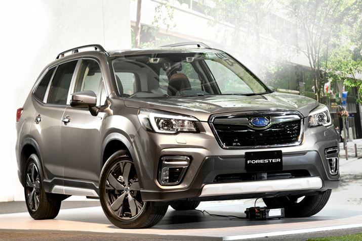 2018NɃtf`FWꂽA5ځutHX^[vB摜͔\̂̂ŁAO[h́uAdvancev