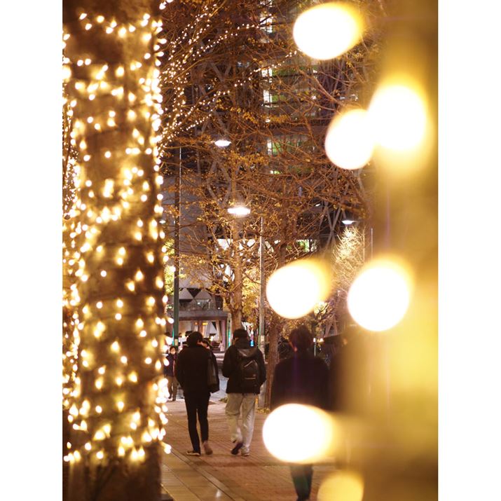 C~l[VőO{PꍇAÕC~l[Vɋ߂ÂAsg͂Ȃׂ̏iɍ킹B邱ƂŁAŐʃ{P傫\łPEN E-P7AM.ZUIKO DIGITAL 45mm F1.8A45mmi35mmZ90mmjAiDAEAF1.8A1/25bAISO400AzCgoXF4000KAdオݒFJ[vt@CBeʐ^i3888×5184A11.7MBj