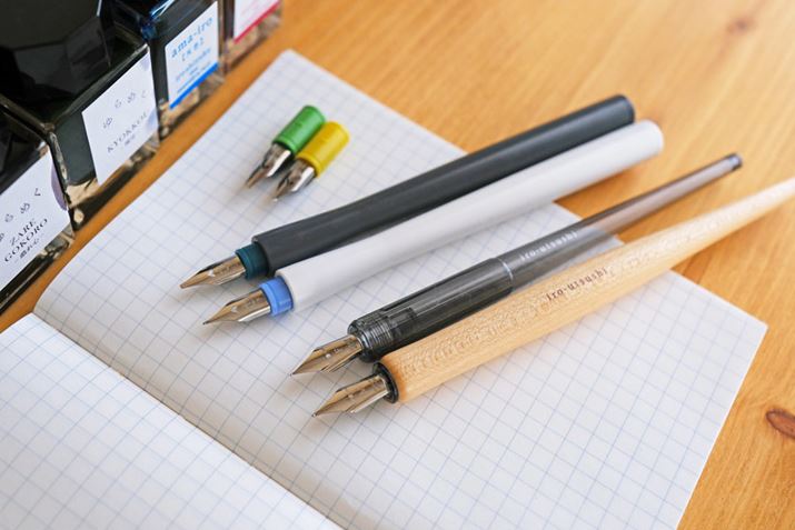 ɂ肪uhocorovAVvɁgrWhuiro-utsushivBCNVт͂ǂĂ܂ccI