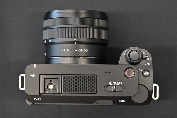 {̏ʂɁAW\ɂCeWFg3JvZ}CN𑕔BuI[gvuOvuSʁvuvwIłiuI[gv͊ɍ킹āuOv́uSʁvőI郂[hjBO}CNgčiȃfW^^\ȁu}`C^[tF[XV[vڂĂ