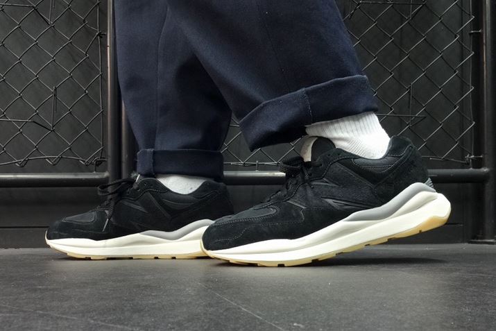 VbNȃfUC@\ŁAXł̃A[oAEghA͂At̍syłI