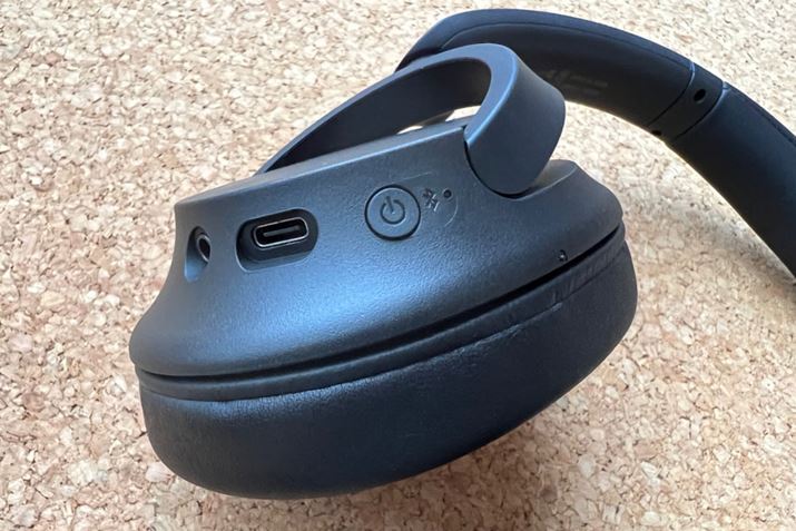 ÔȂVvȃfUCAꐺAƂC