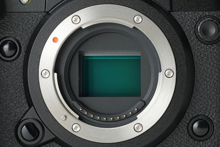 uX-H2v́AAPS-CTCY̎Bfq̗pfW^JƂď߂4000f𒴂̂|CgBɔꂽuX-T5vBfqƉ摜GW𓋍ڂĂ܂