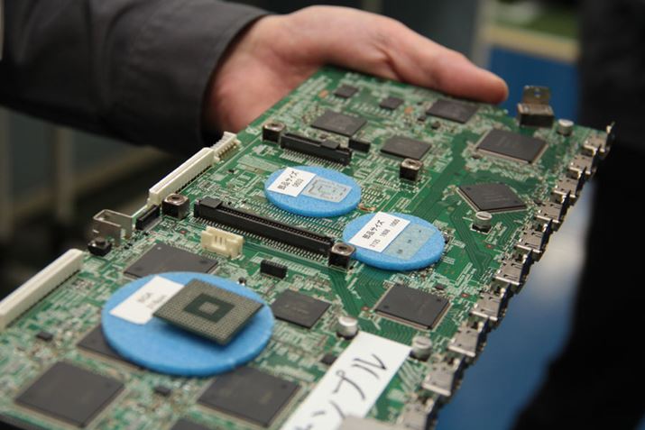 HDMIo͂̃TvBV[g̏ɍڂĂ̂ɎIČ{