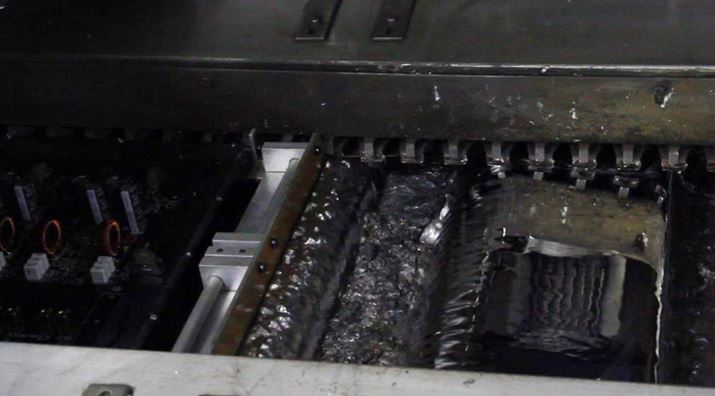 ƂICݒuAn_Ƀvg𗬂ĉ̖ʂɃn_tĂBnn_Ă܂AГł