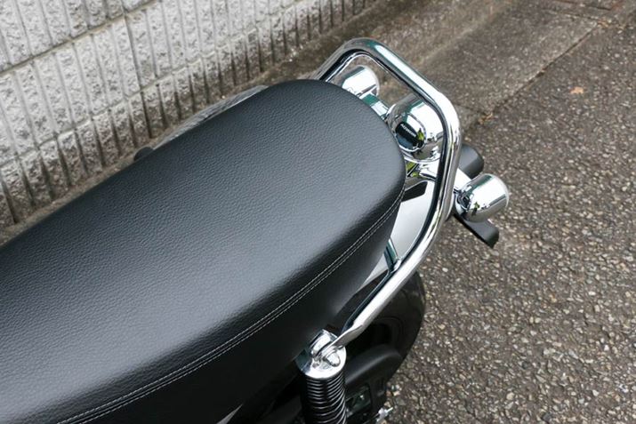 O^CṽV[g̓^f\BAɃObvo[𑕔Ă