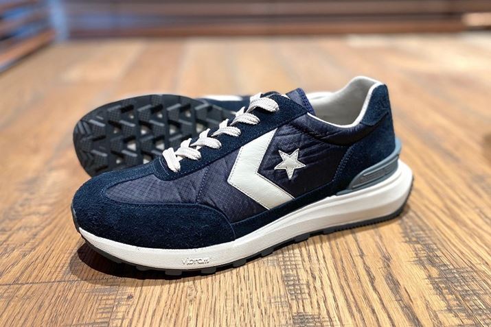 Ro[XuX^[t@C[SC JviiԁF34201331jB[J[TCgł̔̔i22,000~iōj