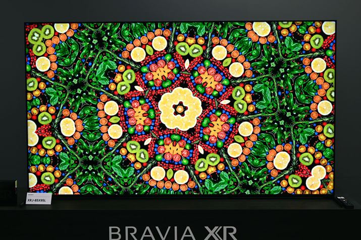 uX95LvV[Y̍őTCYƂȂ85V^́uXRJ-85X95Lv