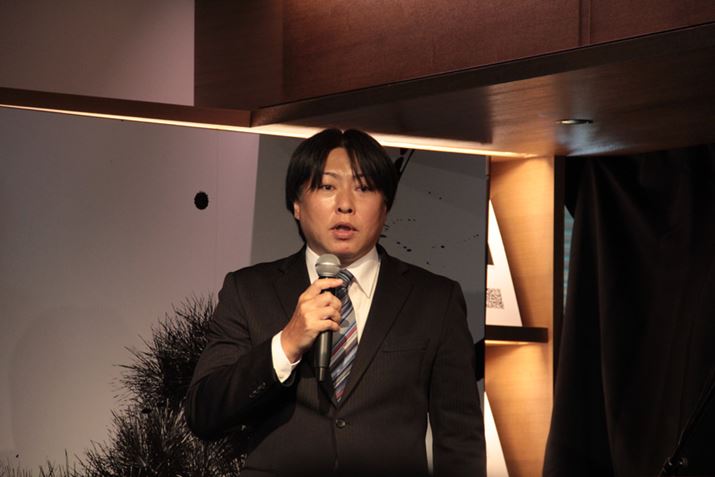 uQuaLas RGBvwHƊЂ́A_֒qod