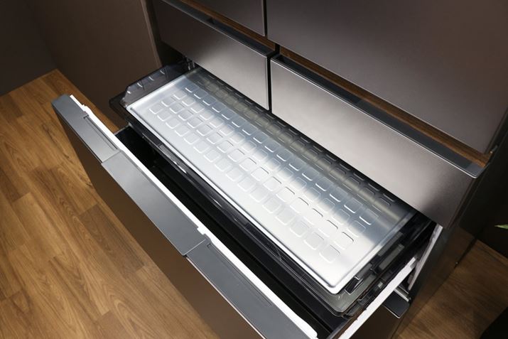 Ⓚiij1iڂ́AA~gCZbgꂽufVXⓀXy[XvBA~Hi̔MDAf点邱Ƃł邽߁AHi̍זE̔j}܂B̌ʁA⋛͉𓀎̃hbvi܂ݐjoA؂̓r^~CȂǂ̉h{f̌}邻B͂̋}Ⓚz[t[WOɖ𗧂Xy[XȂ̂ŁALmۂĂ̂͂肪