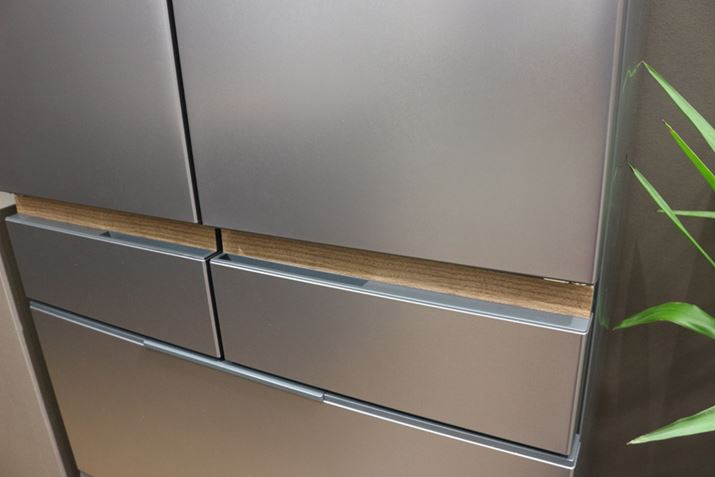 hAʂ́A_ȉ~ʂ`Ȃ猤oCu[VdグBؖڒ̃ANZgĂ܂