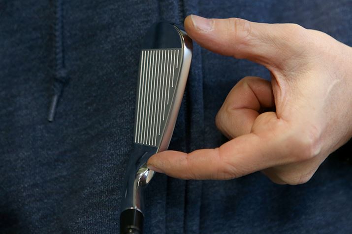 Ⓑ߂̃u[hƌyO[XlbNŁAi̍Ƃ܂̂悳oĂ܂Bۂ͂̌ڂ܂͂悢̂ŁAڈȏɂ₳ƊlƎv܂