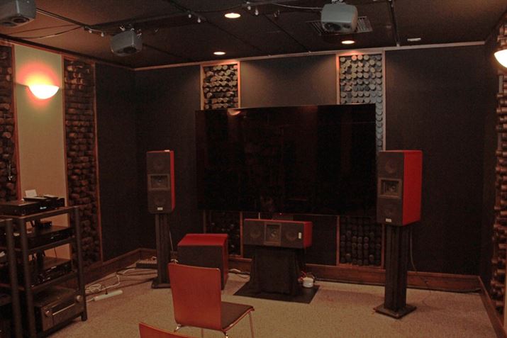 hr[{g[Y̓{@lDolby JapanЂɂ́Aʐ^̂悤Dolby Atmos܂ރhr[̍ŐVZp̌ł鎋܂BAVɃXs[J[tz[VA^[łȂƂA݂͂܂܂ȑԗlDolby Atmosy߂悤ɂȂĂ̂łBDolby Atmošʂ͂̃fTCgȂǂő̌ł܂