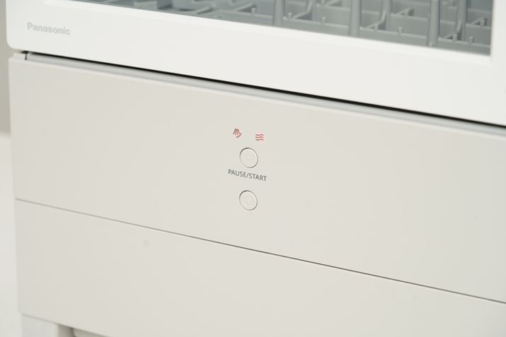 {^2̂݁Bd{^͂܂AhAJƎœdIɂȂ̂ŁAʏ̓X^[g{^ŉ^]n܂܂B^]̃I/It̓X^[g{^Őݒ肷dg