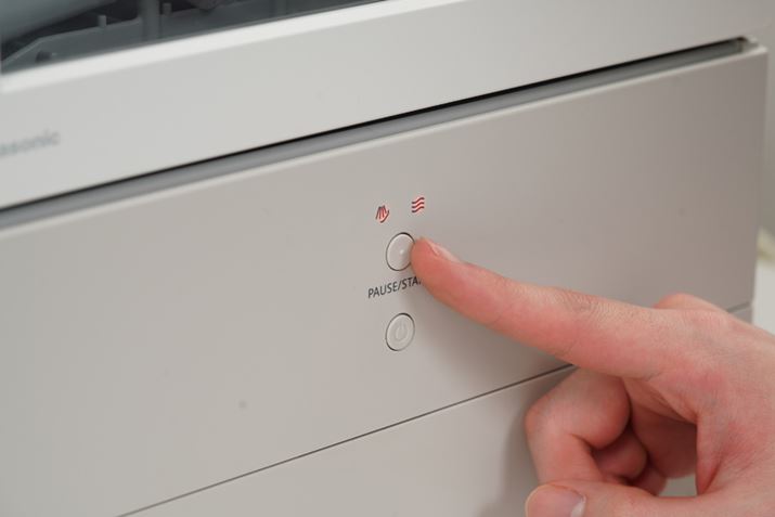 hA߂dIɂȂ̂ŁAX^[g{^܂