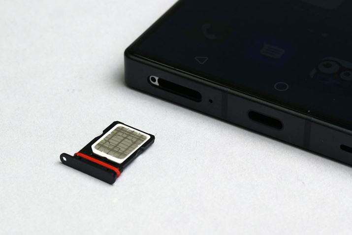 2nanoSIMJ[hXbg𓋍ځBeSIMɂ͑ΉĂȂ