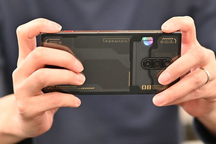 ōx̏\ƗǍDȃobe[𗼗uREDMAGIC 8 Prov