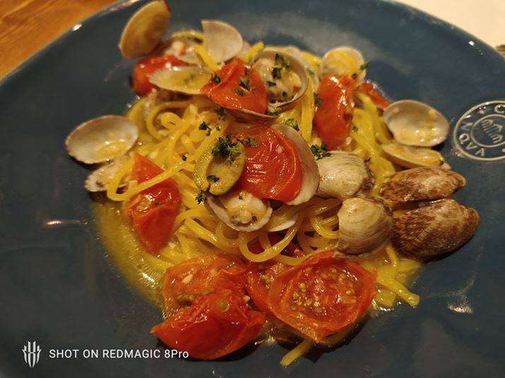 dF̓XŃpX^BeBAo[̐FԂ肪