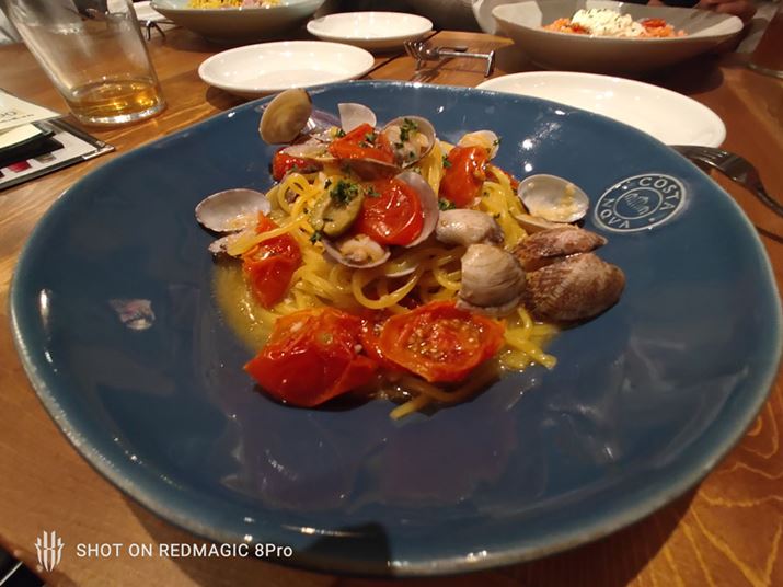 \}𒴍LpJŎBeBVAŁAJԂ̃zCgoXɃY