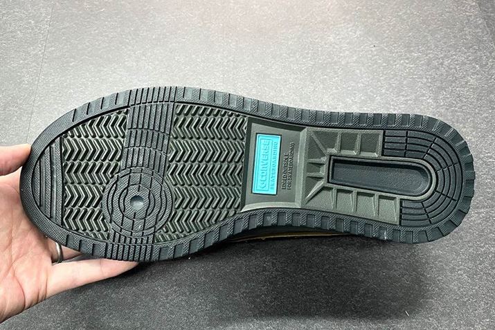 Ĉɑ΂Aׂȍaݍ񂾃gbhp^[̗pBɁAeg|bh`̐j󌋏́upiegvo[ɔz邱ƂŁAimx̖C𐶂ݏoAObvĂ܂