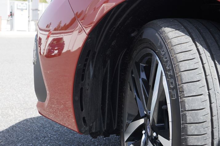 ͐\̉P|Cg{fBBtg}bhK[h̑OǂɂXbgݒ肵AGW[̒ቺƁAёʂ̋C̗𐮂Ă܂